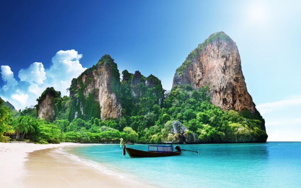 Explore the Beautiful Destinations in Thailand 